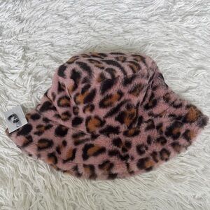 NWT Pink Faux Fur Leopard Bucket Hat